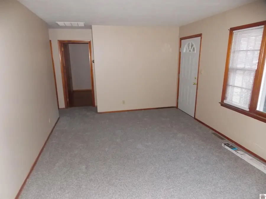 512 Elm Street, Clinton, KY 42031 - Image #2