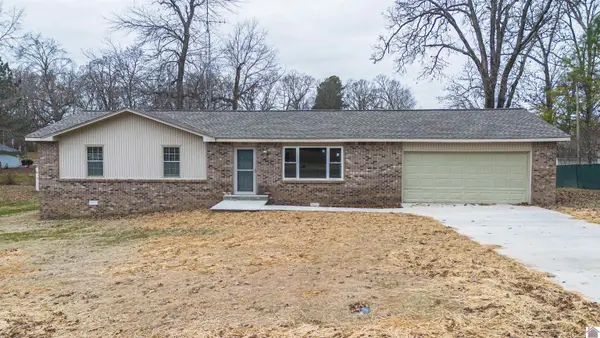 442 Whispering Oaks Loop, Mayfield, KY 42066