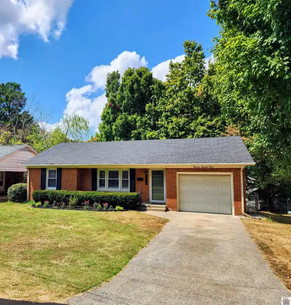 1303 Hilltop Dr, Mayfield, KY 42066