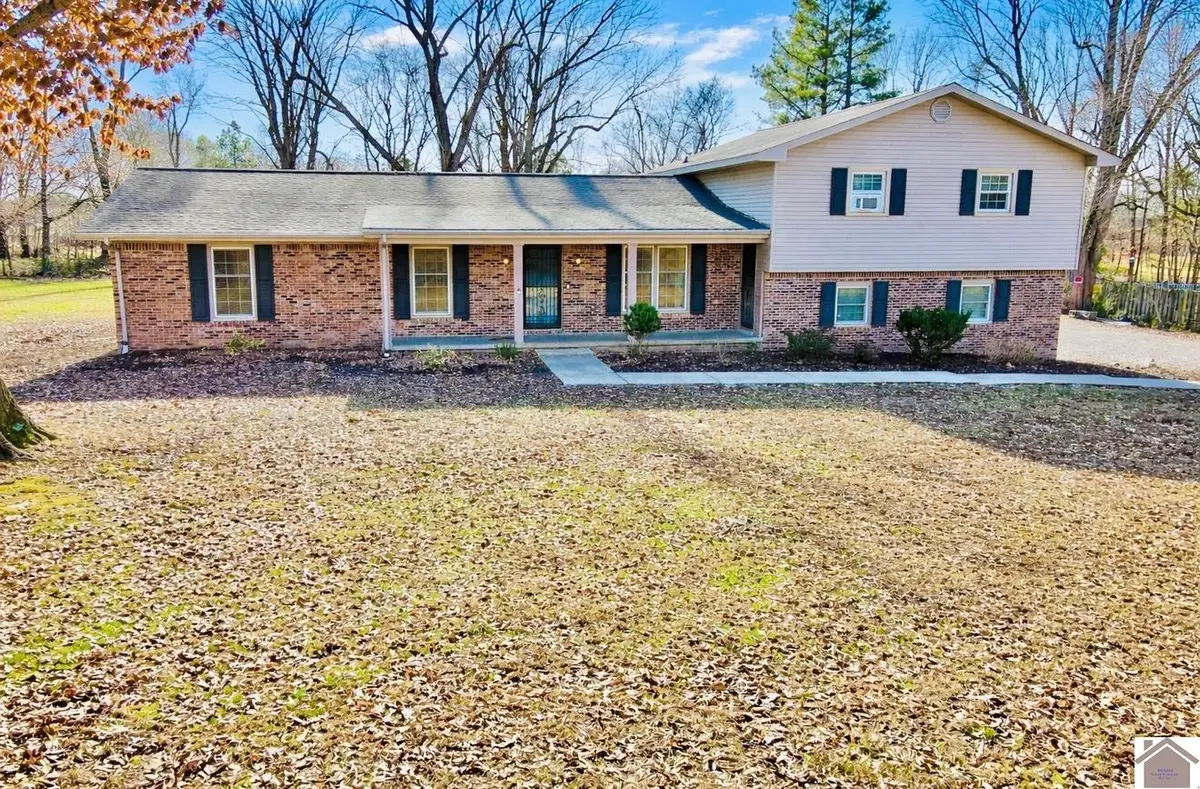 5822 Kathy Dr, Paducah, KY 42003 - Image #1