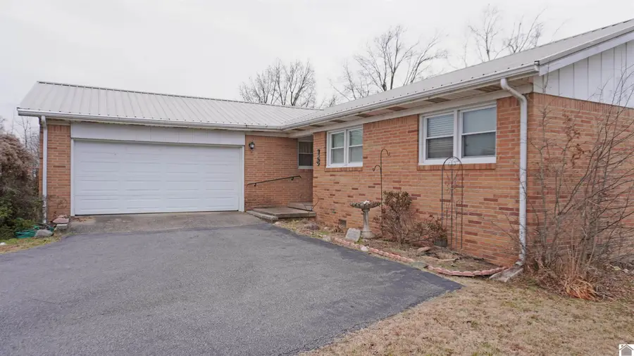 13 Kenwood Dr, La Center, KY 42056 - Image #3