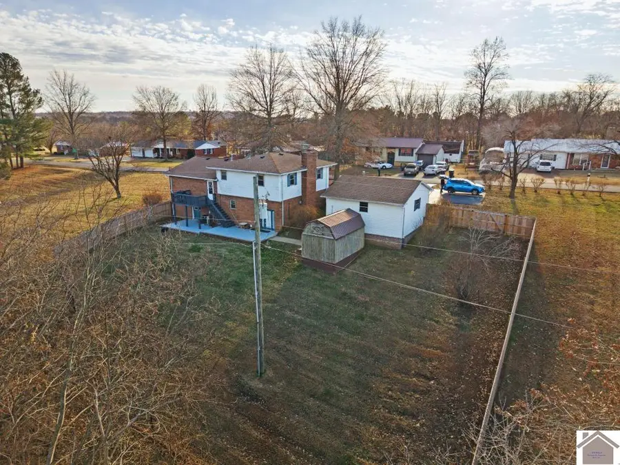 125 Whippoorwill Dr, Marion, KY 42064 - Image #2