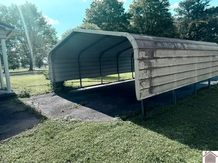 175 Southern Hts, Mayfield, KY 42066 - Image #2