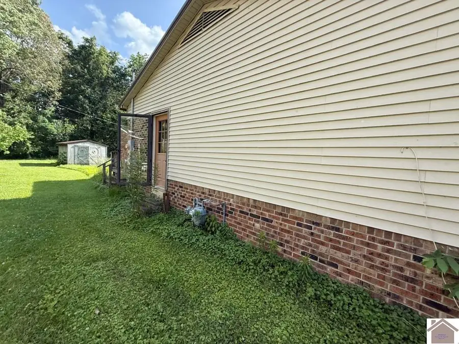 175 Southern Hts, Mayfield, KY 42066 - Image #3