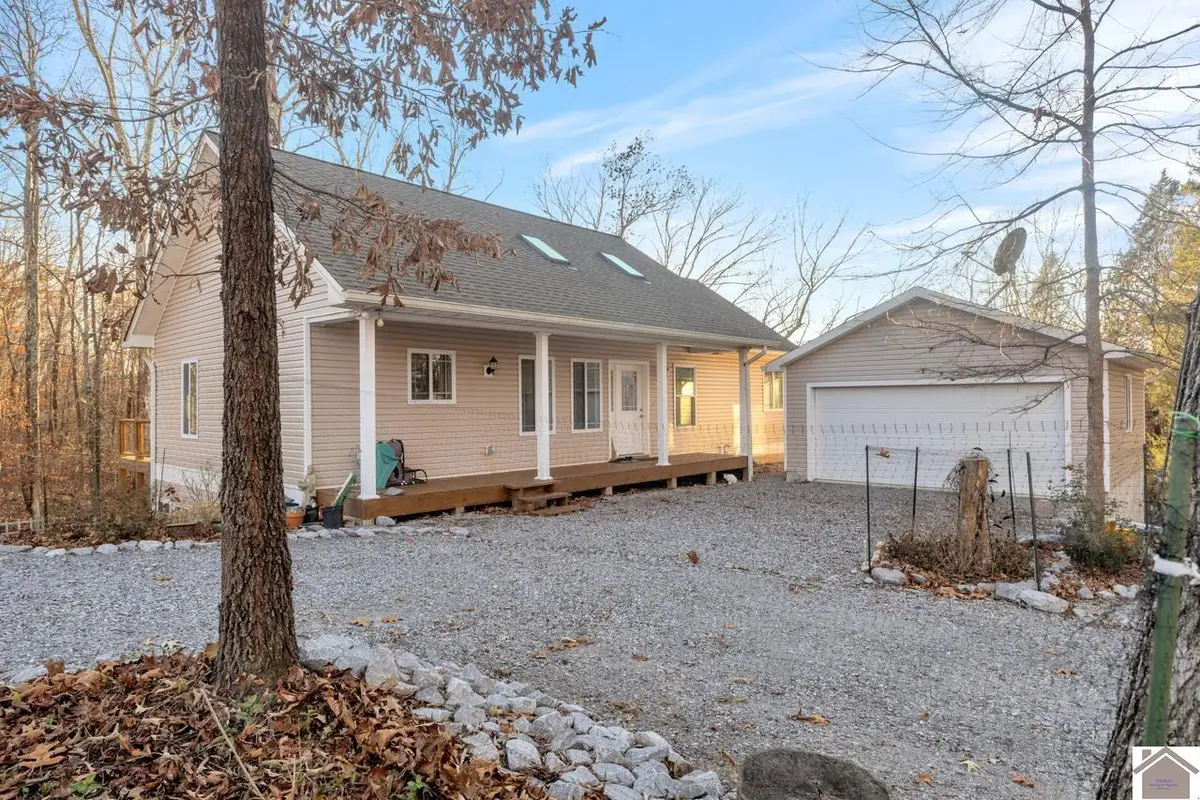 134 Tall Oaks Circle, Cadiz, KY 42211 - Image #1