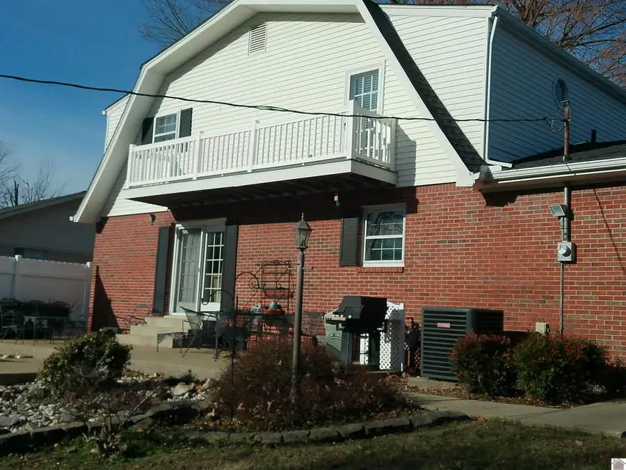 216 Ruoff Dr, Paducah, KY 42003 - Image #2