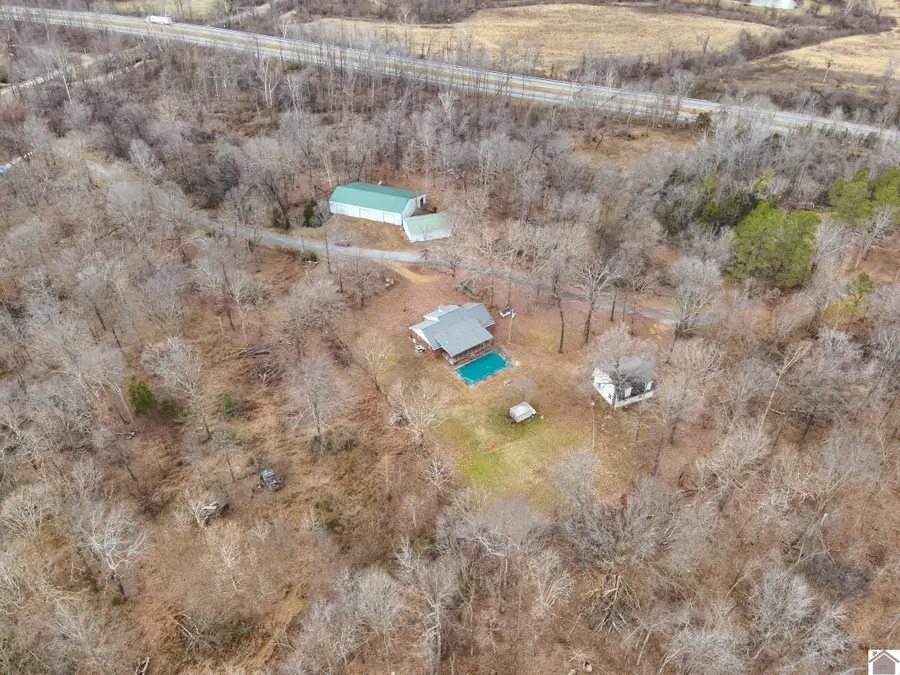 178 Lawson Ln, Benton, KY 42025 - Image #2