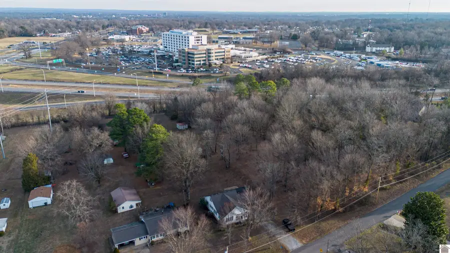 130 Nolan Dr, Paducah, KY 42003 - Image #3