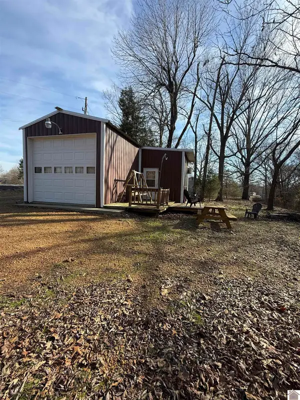 10152 Us Hwy 68 E, Benton, KY 42025