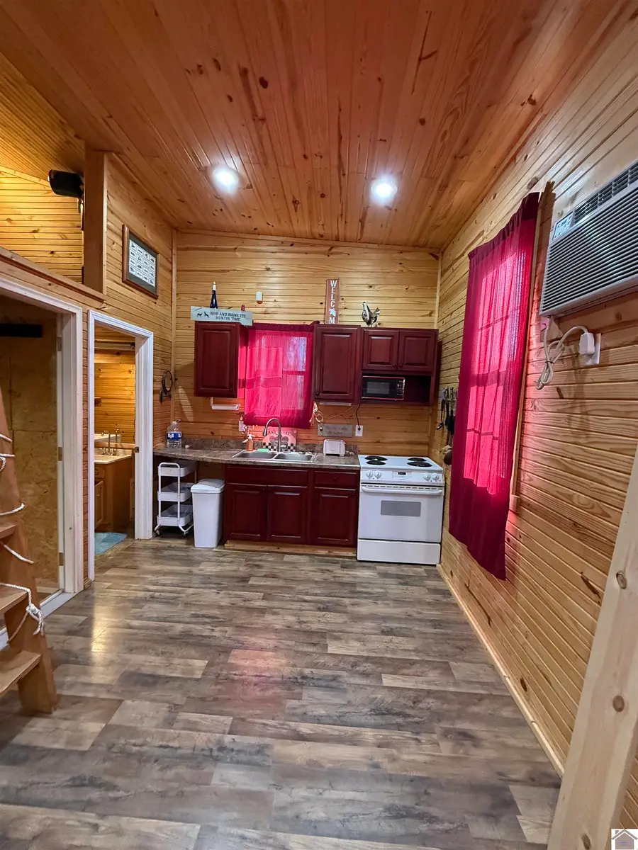 10152 Us Hwy 68 E, Benton, KY 42025 - Image #3