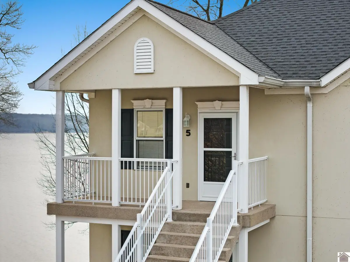 572 Moon Bay Drive Unit #5, Kuttawa, KY 42055 - Image #1