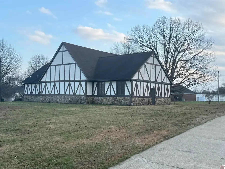 1326 Wilson Ave, Mayfield, KY 42066 - Image #3