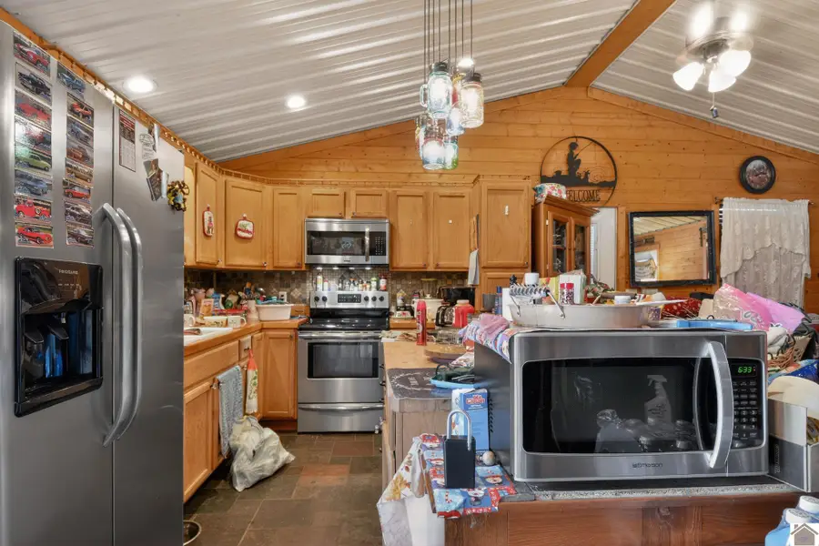 195 Hidden Lake Road, Hardin, KY 42048 - Image #2