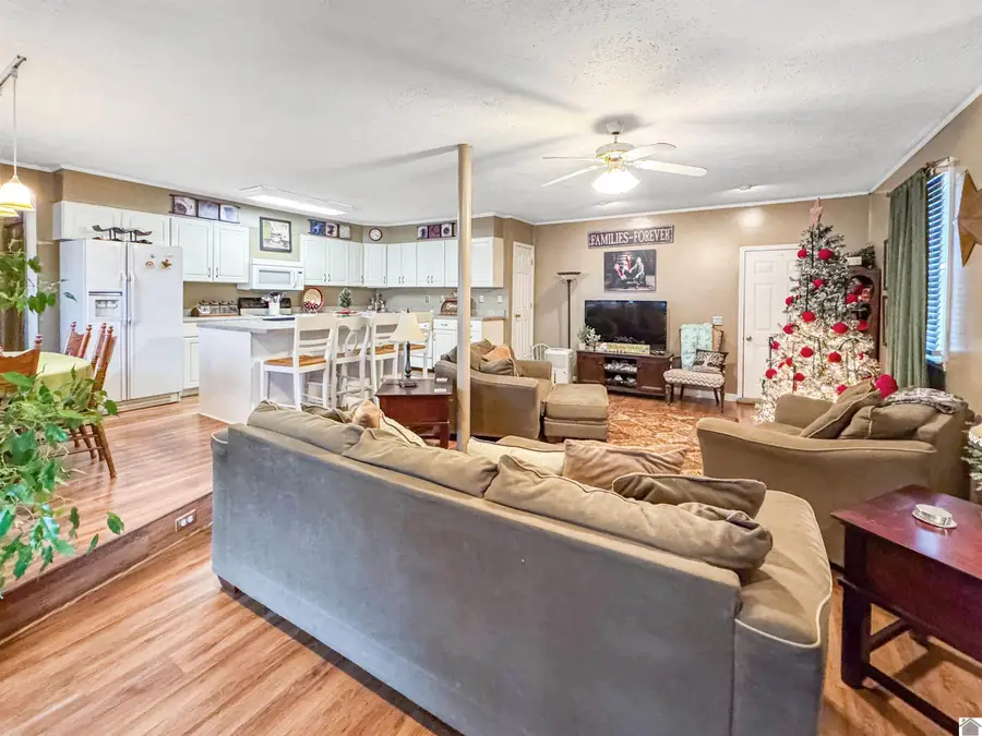 802 Kentucky Street, Central City, KY 42330 - Image #3