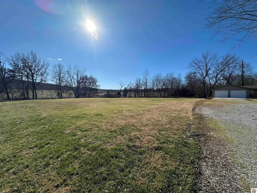 765 Flynns Ferry Road, Fredonia, KY 42411 - Image #3