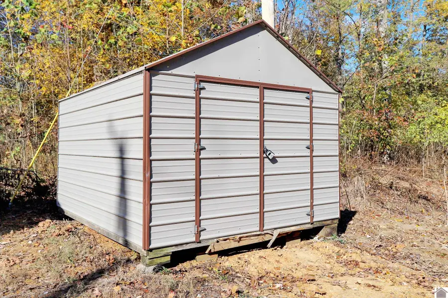 641 Hopkins Rd, Murray, KY 42071 - Image #3