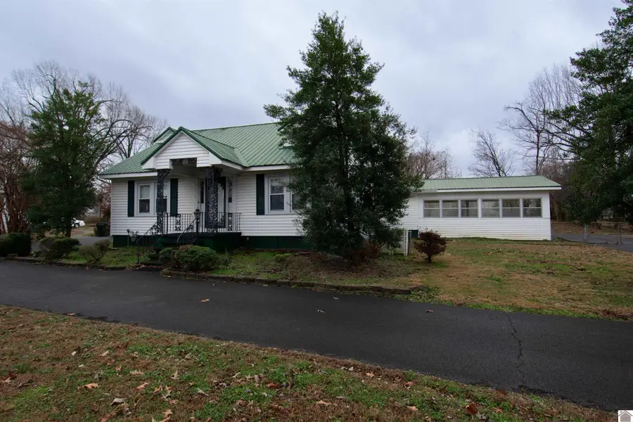 43 W 2nd Avenue, Calvert City, KY 42029 - Image #2