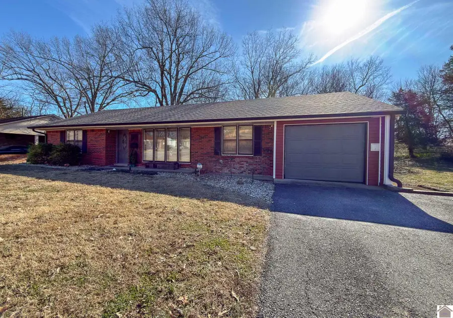 709 Payne Street, Murray, KY 42071 - #2