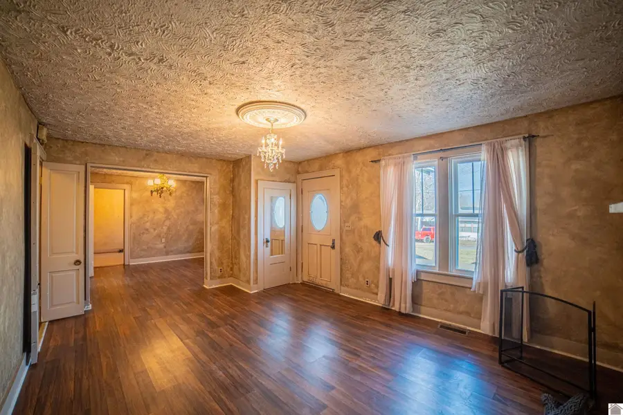 97 4th Street, Arlington, KY 42021 - #2