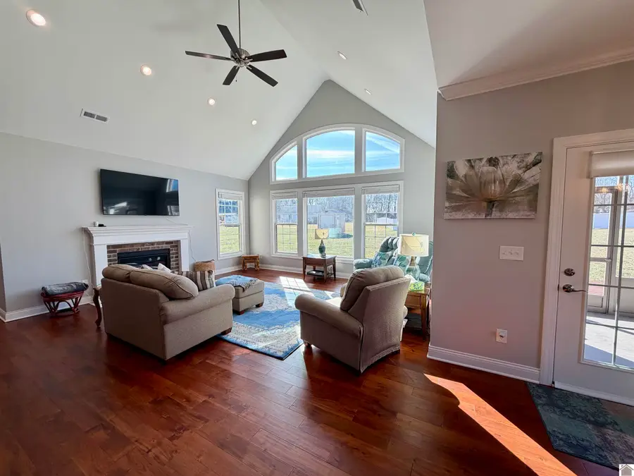 154 Westhaven, Paducah, KY 42001 - #3