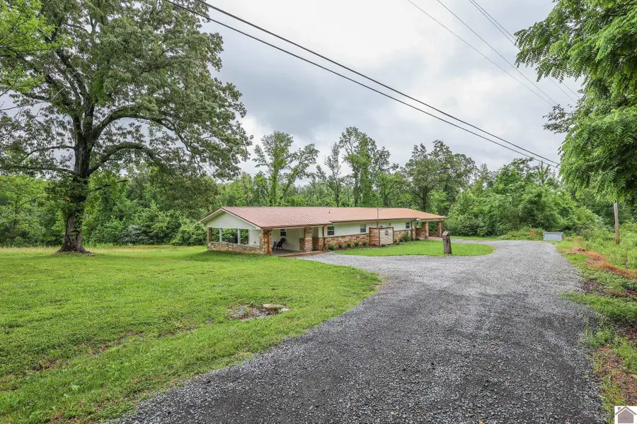 347/349 Wildwood Circle, Gilbertsville, KY 42044 - #3