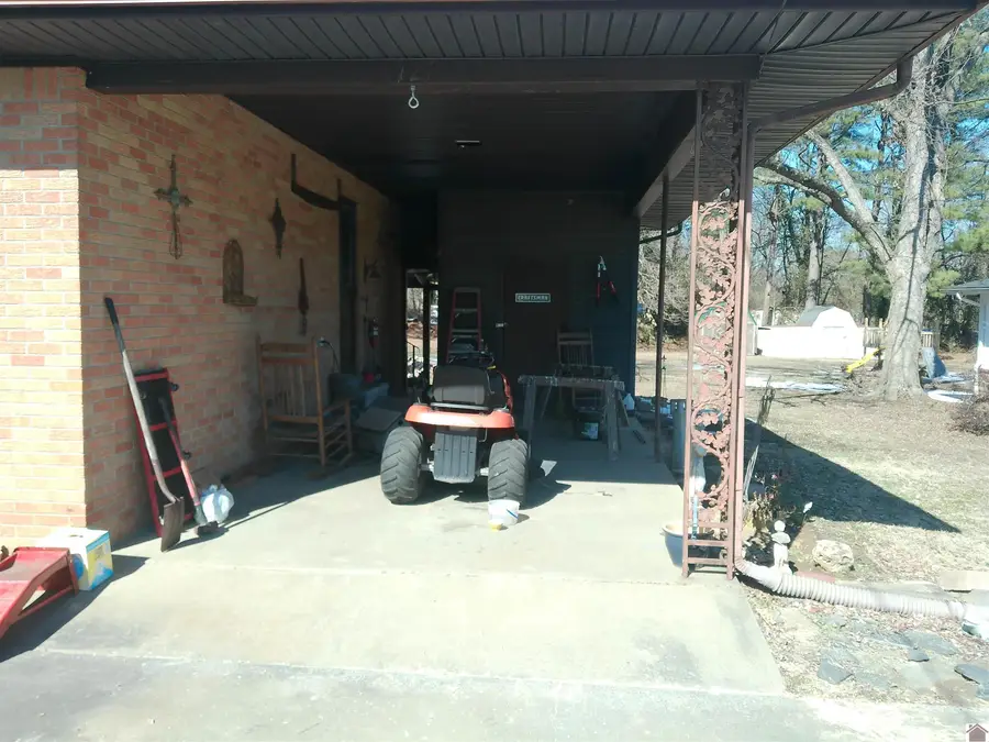 121 Lakeside Dr, Paducah, KY 42003 - #3