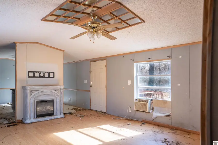 993 Travis Road, Kuttawa, KY 42055 - #3