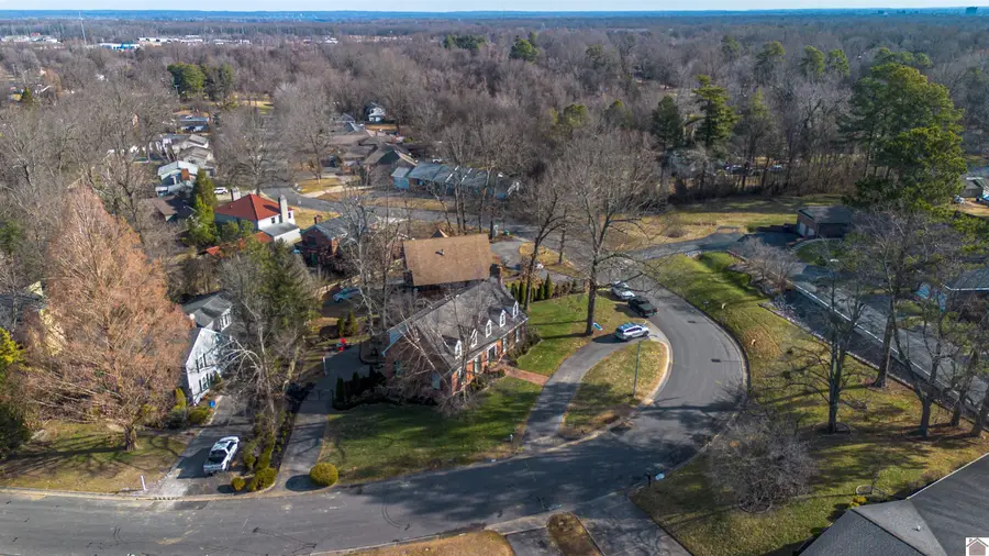 1101 Robinwood Drive, Paducah, KY 42001 - #3