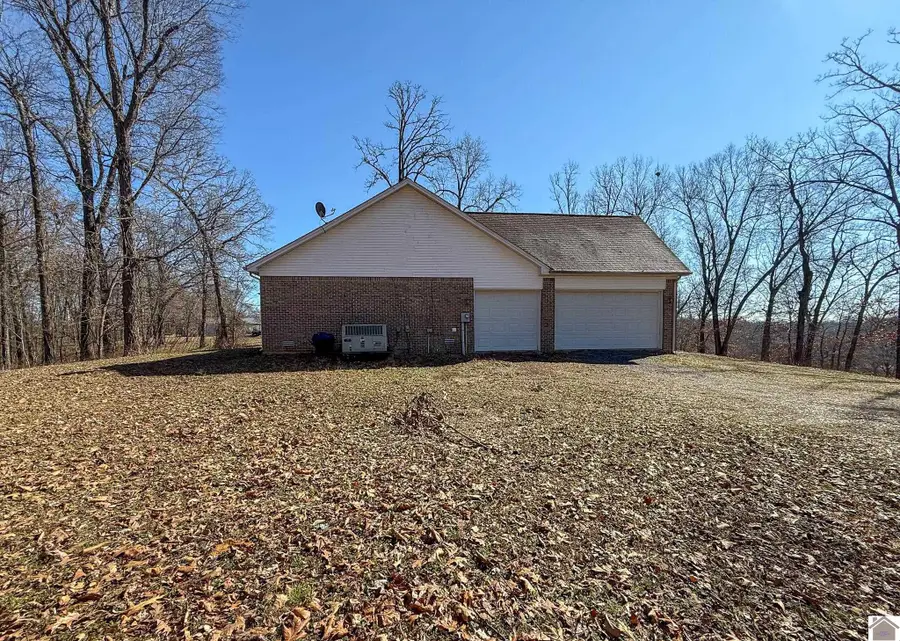 300 Rocky Point Lane, Gilbertsville, KY 42044 - #3