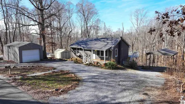 141 Beechwood Dr, Cadiz, KY 42211