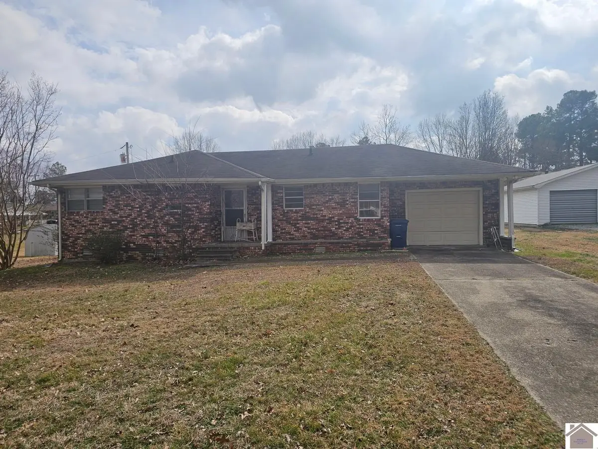 108 E 22nd Street, Benton, KY 42025 - #1