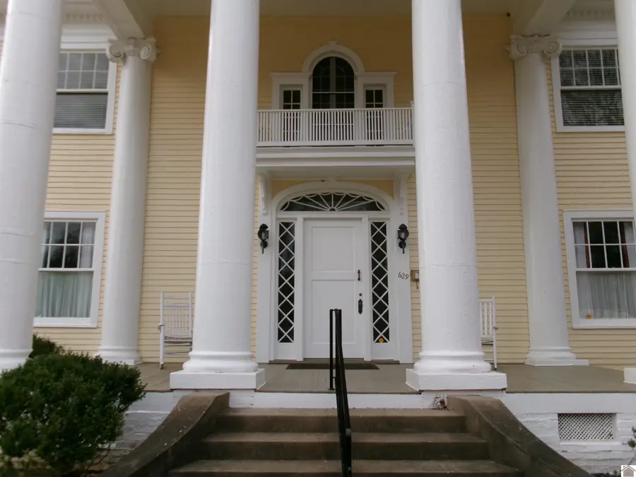 629 So  2nd St, Mayfield, KY 42066 - #2