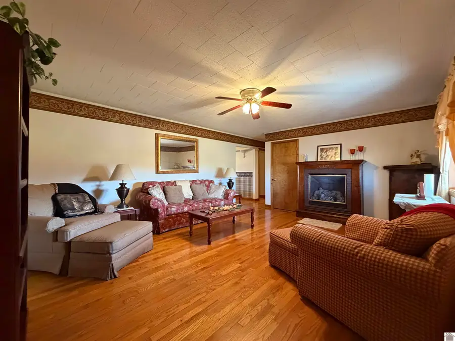 320 Harvey Lane, Princeton, KY 42445 - #2