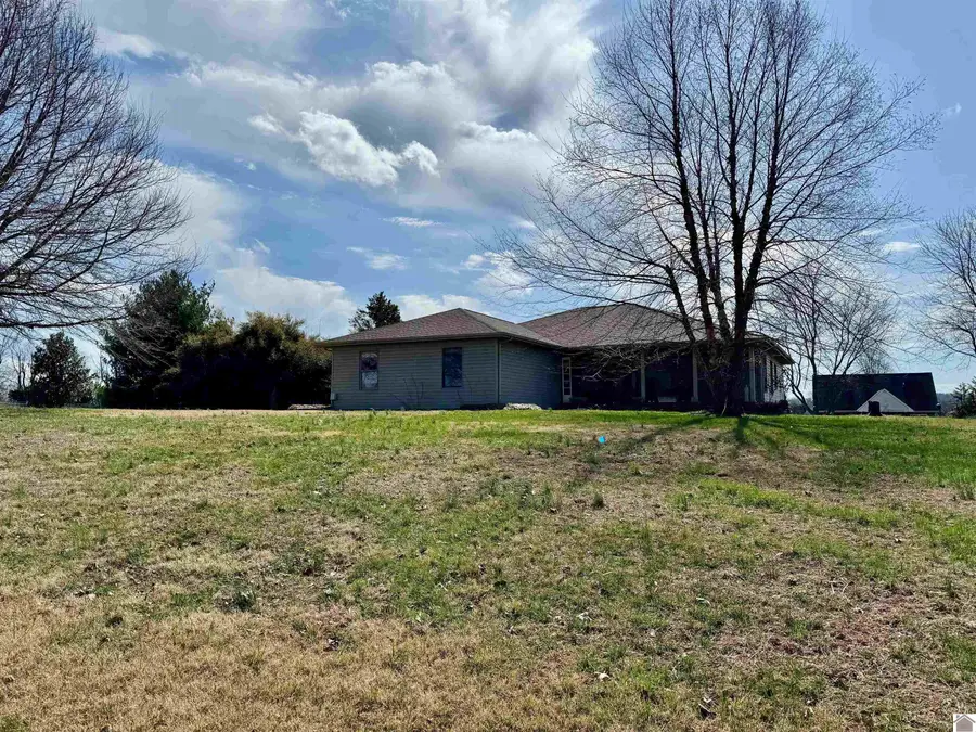102 Meadowlark Rd, Princeton, KY 42445 - #2