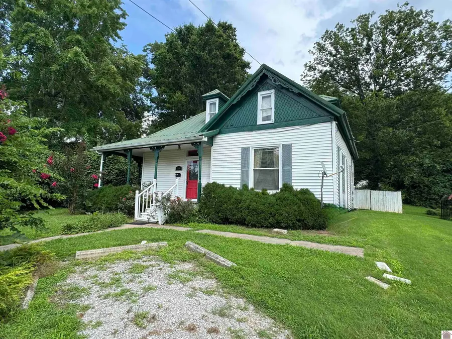 209 Cadiz Street, Princeton, KY 42445 - #2