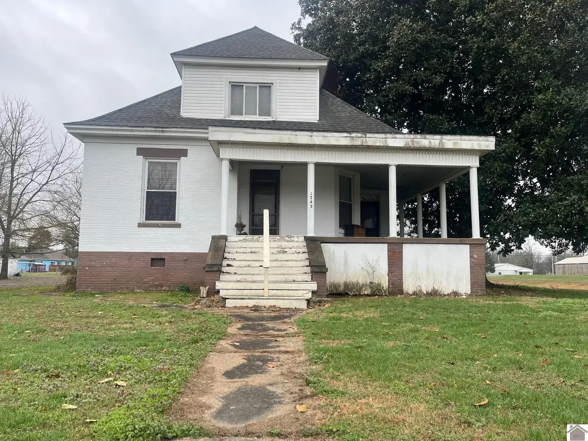 1742 N 12th St., Paducah, KY 42001 - #1