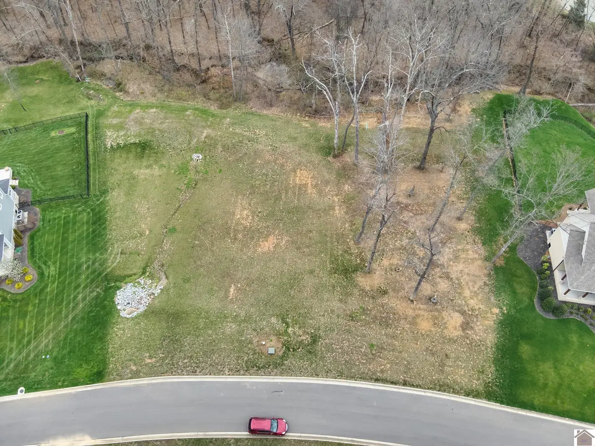 110 Saddle Creek Dr, Paducah, KY 42001 - #1