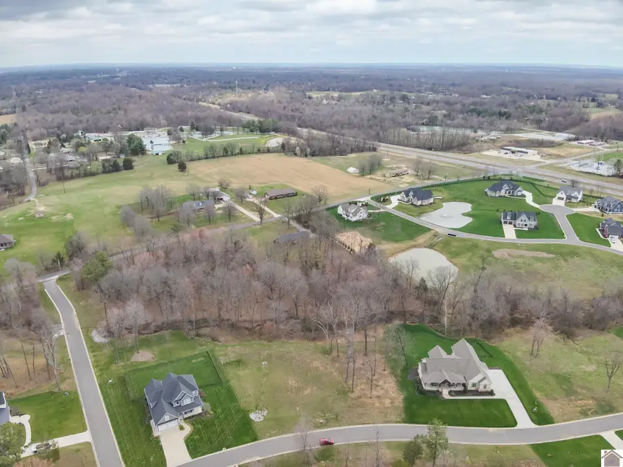 110 Saddle Creek Dr, Paducah, KY 42001 - #3