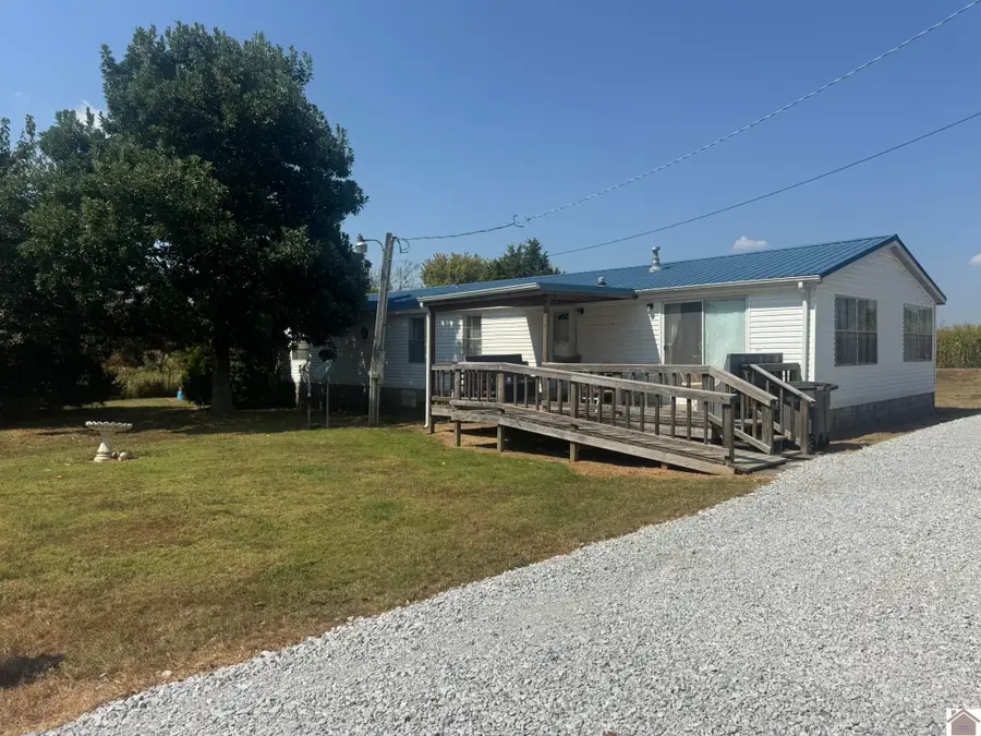 1761 Hudson Road, Fulton, KY 42041 - #2