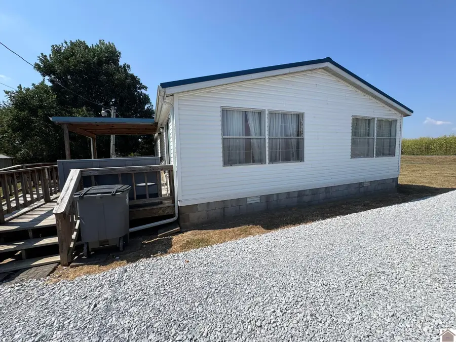 1761 Hudson Road, Fulton, KY 42041 - #3