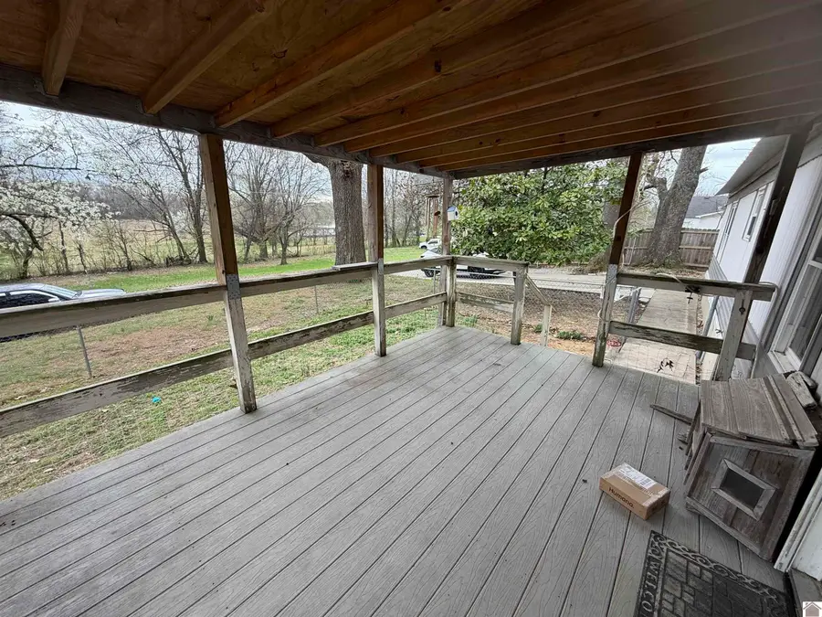 735 Sills Lane, Paducah, KY 42003-0000 - #3