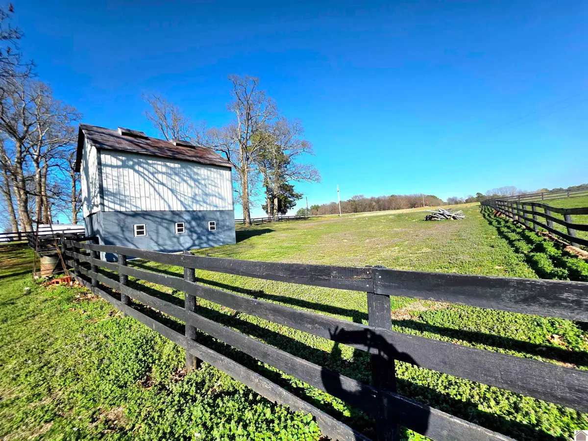 1498 Coopertown Rd, Murray, KY 42071 - #1