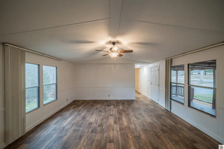 1429 State Route 1271, Kuttawa, KY 42055 - #3