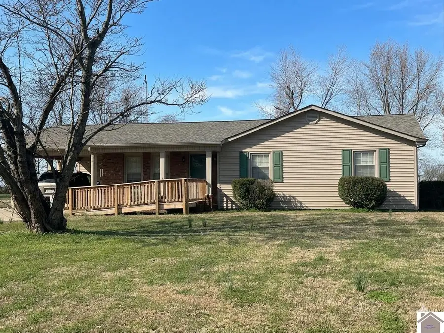 331 Perry, Mayfield, KY 42066 - #2