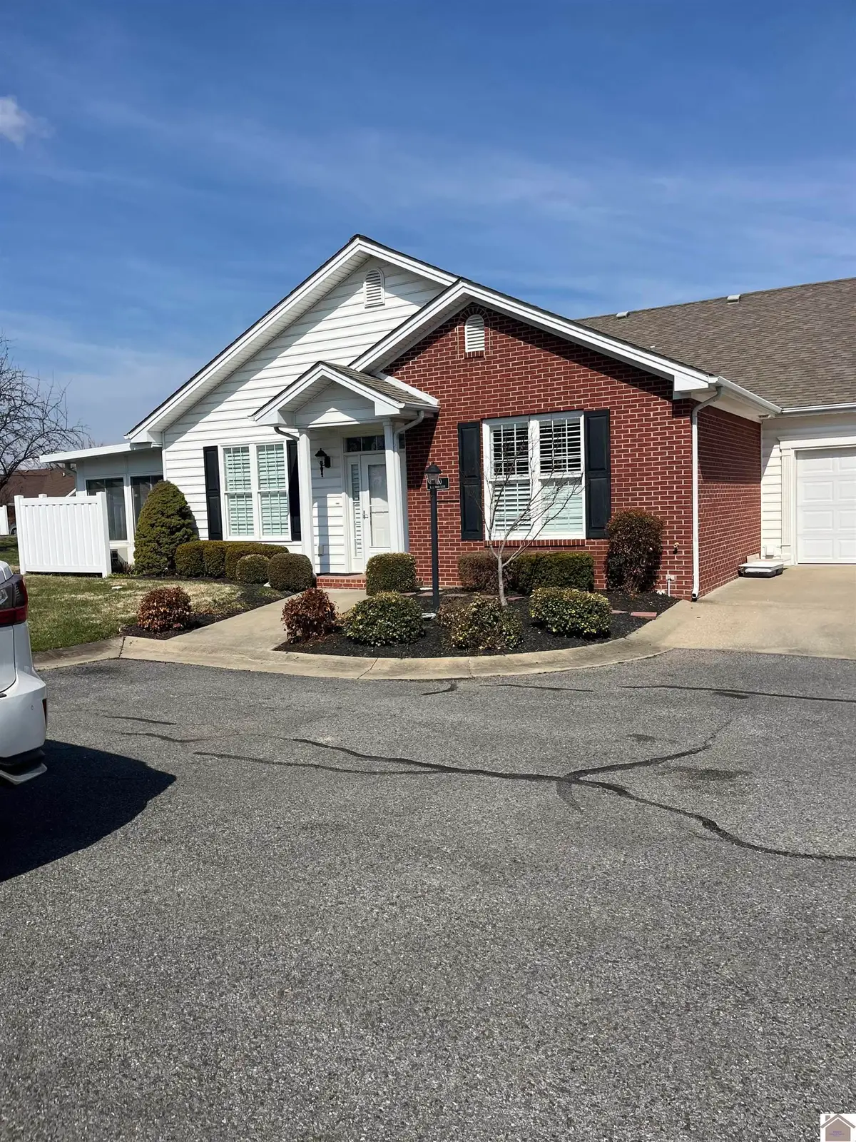 2410 Lakewood Drive, Paducah, KY 42001 - #1