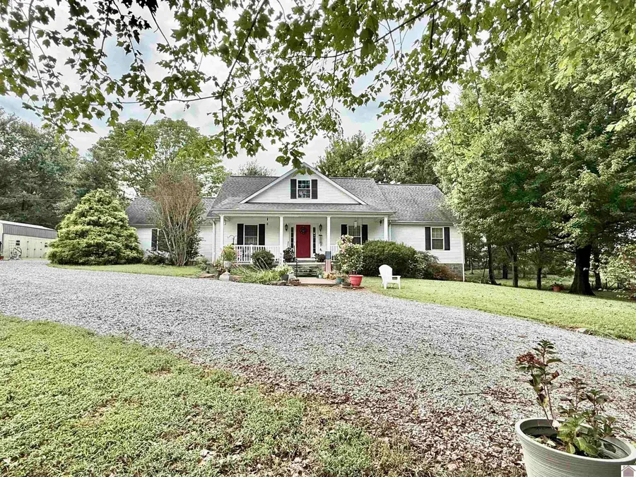 575 N Sutton Lane, Mayfield, KY 42066 - #2