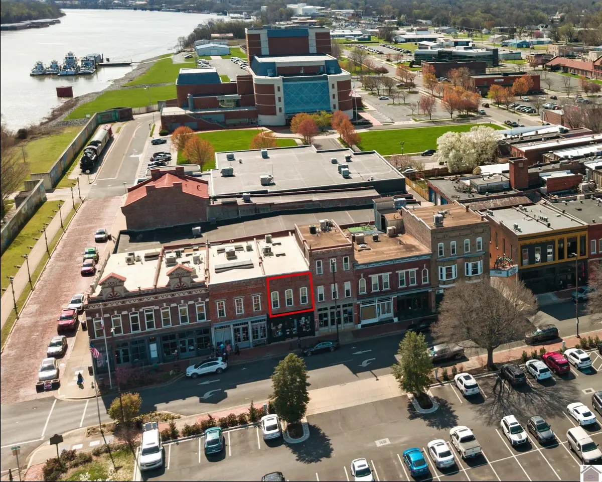 108 Maiden Alley, Paducah, KY 42001 - #1