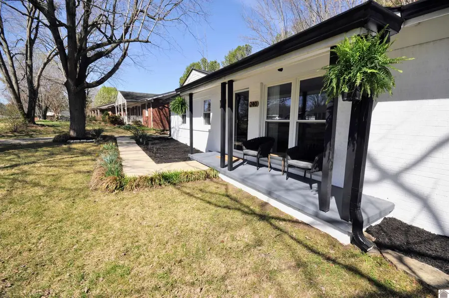 240 Longview Dr, Paducah, KY 42001 - #3