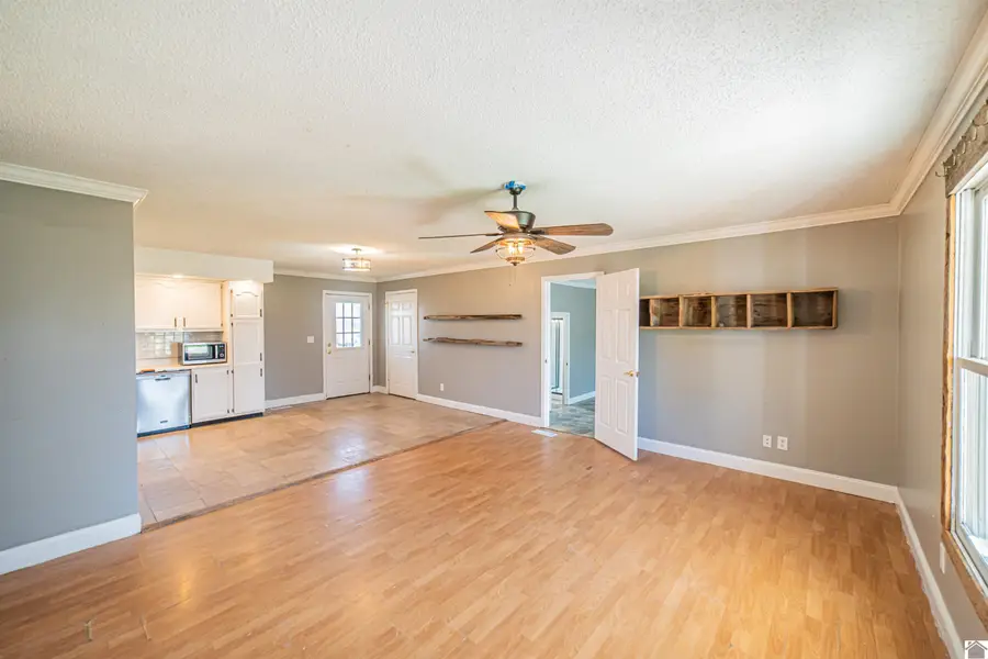 192 Circle Dr., Barlow, KY 42024 - #3