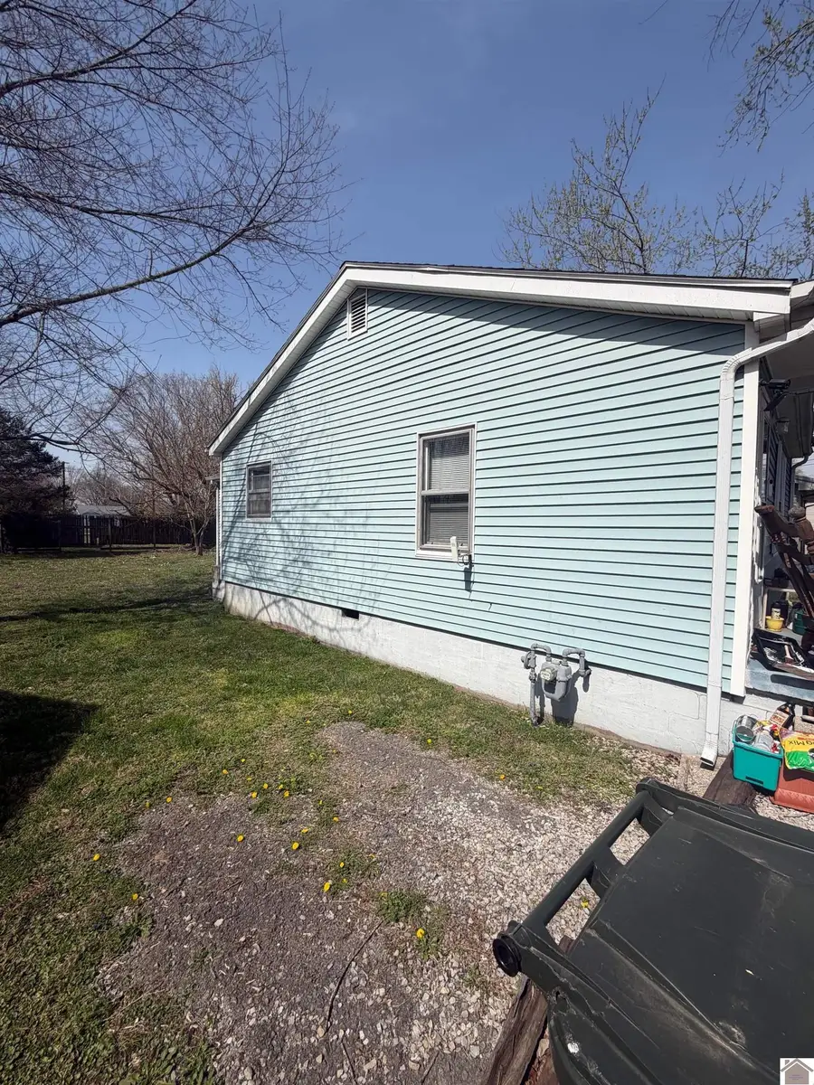 405 S Wooldridge Rd, Hopkinsville, KY 42240 - #3